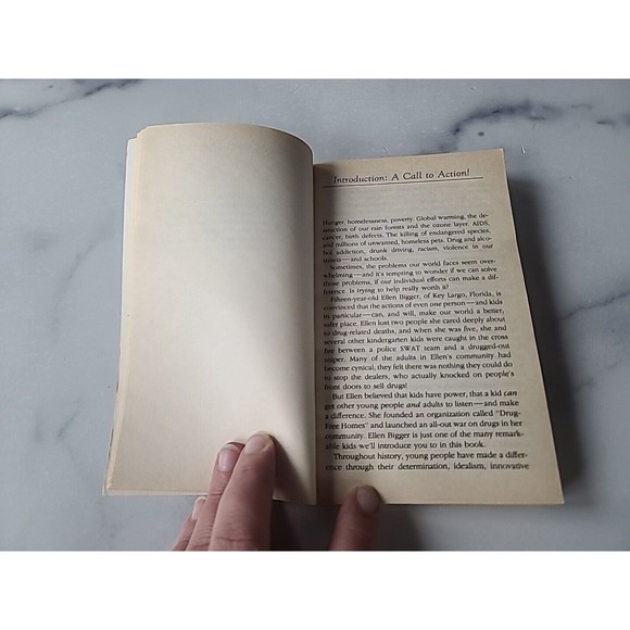 Kids Who Make A Difference Joyce M. Roche Marie Rodriguez Paperback - Picture 6 of 10